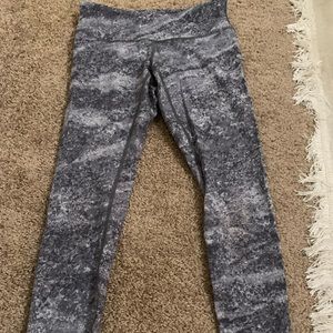 Lululemon multi-colored leggings - 6